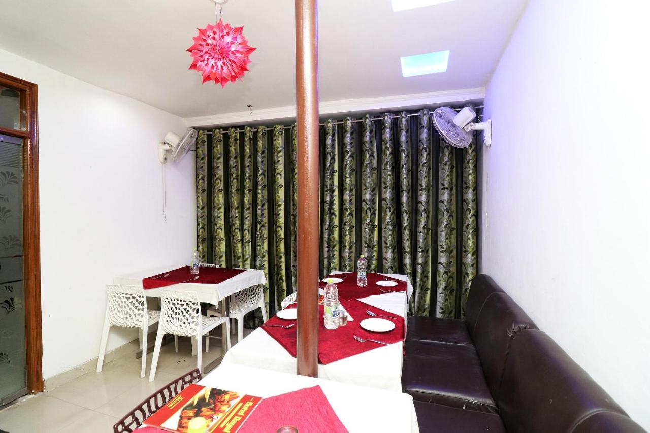 Oyo 24958 Hotel Dayal Belanganj Екстер'єр фото